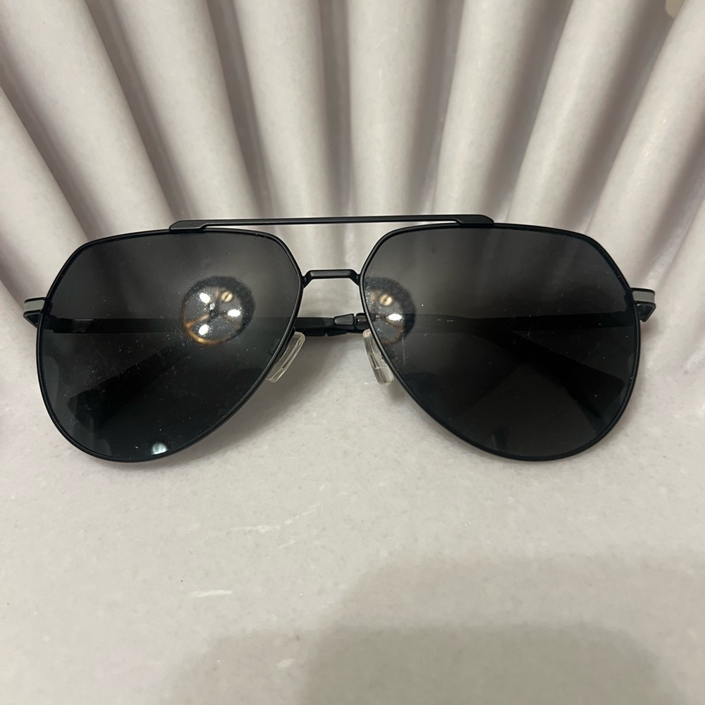 HAWKERS Black Aviator Sunglasses - Classic Metal Frame